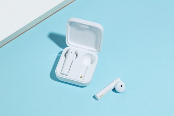 Xiaomi Mi True Wireless Earphones 2 Basic: беспроводные наушники с шумоподавлением и автономностью до 20 часов за €40 (1299 грн)
Xiaomi Mi True Wireless Earphones 2 Basic: беспроводные наушники с шумоподавлением и автономностью до 20 часов за €40 (1299 грн)