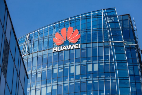 
						Canalys: Huawei обогнал Samsung и стал самым крупным производителем смартфонов во втором квартале 2020 года
					