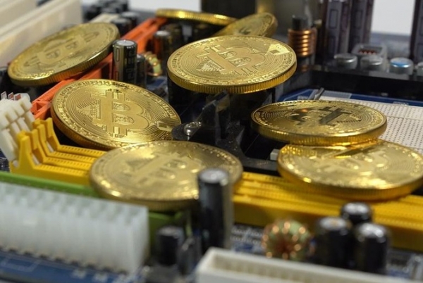 Bitcoin бьет рекорд за рекордом: каковы перспективы криптовалют 