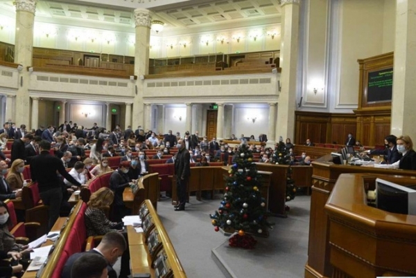 Бюджетная ночь не понадобилась. Рада приняла Госбюджет-2021 [основные цифры]