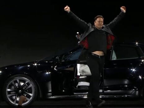 "Быстрее любого Porsche и безопаснее Volvo". Маск представил новую модель Tesla "Быстрее любого Porsche и безопаснее Volvo". Маск представил новую модель Tesla