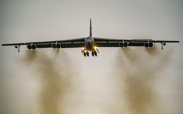 ВВС США получат модернизированные ядерные бомбардировщики B-52J с двигателями Rolls-Royce F130
ВВС США получат модернизированные ядерные бомбардировщики B-52J с двигателями Rolls-Royce F130