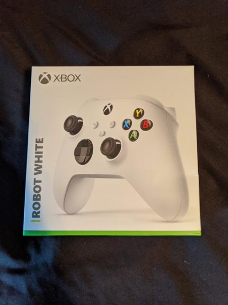 
						Microsoft выпустит дешевый Xbox Series S&nbsp;&mdash; подтверждает упаковка нового контроллера Xbox (фото)
					