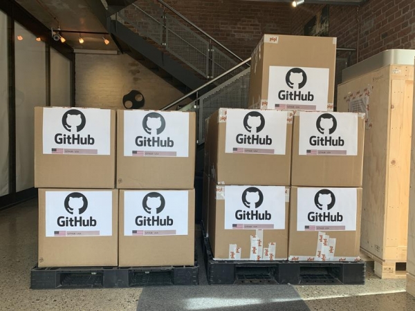 
						На случай апокалипсиса и ядерной войны: GitHub на 1000 лет спрятал 21 ТБ данных в Арктике
					
