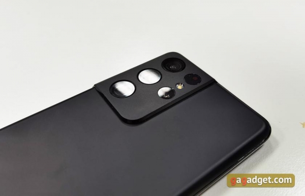 
						Флагманская линейка Samsung Galaxy S21 и наушники Galaxy Buds Pro своими глазами
					