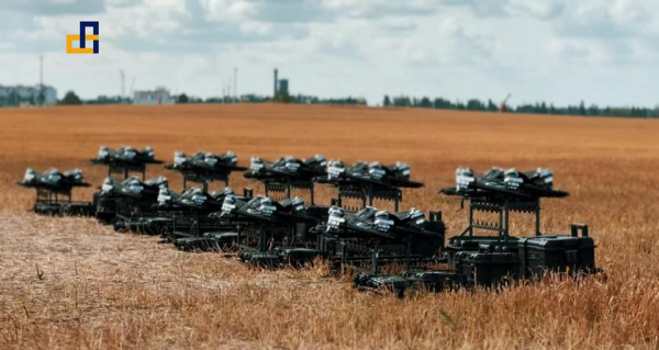 
							Силы обороны Украины получили 10 ударных гексакоптеров с тепловизорами, которые могут нести до шести противотанковых боеприпасов
						