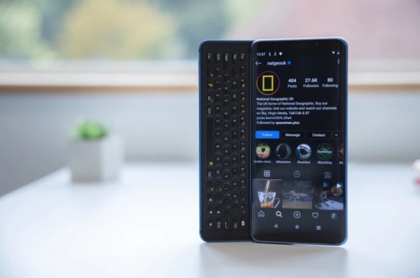 Смартфон-слайдер Pro1-X с физической QWERTY-клавиатурой и несколькими ОС стал хитом Indiegogo
Смартфон-слайдер Pro1-X с физической QWERTY-клавиатурой и несколькими ОС стал хитом Indiegogo