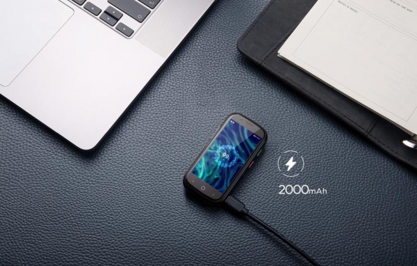 
						Unihertz Jelly 2: миниатюрный смартфон с 3-дюймовым экраном размером с банковскую карту
					