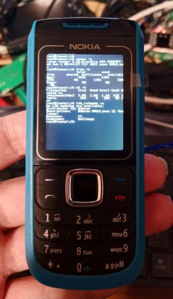 
						Классический телефон Nokia 1680 из 2008 года превратили в мини-ПК на Linux
					
