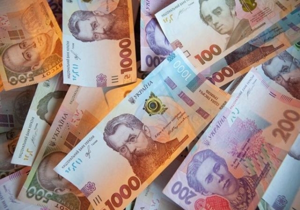 Четверть украинских работодателей планируют в 2021-м увеличить зарплаты 