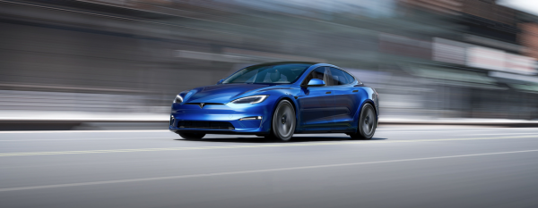 Tesla Model S (2021): обновлённый салон, штурвал вместо руля, запас хода более 837 км и компьютер с мощностью, как у PlayStation 5
Tesla Model S (2021): обновлённый салон, штурвал вместо руля, запас хода более 837 км и компьютер с мощностью, как у PlayStation 5
