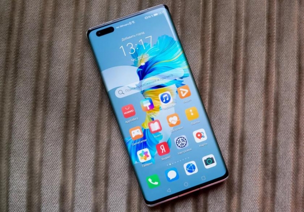 Huawei придумала, как убрать царапины на дисплее и стекляном корпусе смартфона
Huawei придумала, как убрать царапины на дисплее и стекляном корпусе смартфона