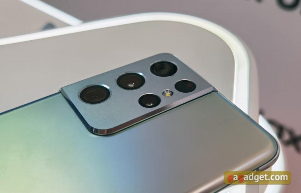 
						Флагманская линейка Samsung Galaxy S21 и наушники Galaxy Buds Pro своими глазами
					