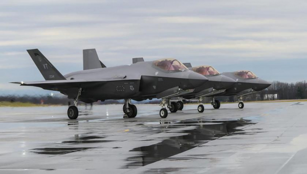 Пентагон разрешил поставку двигателей F135 для истребителей F-35
Пентагон разрешил поставку двигателей F135 для истребителей F-35