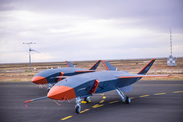 
							Boeing впервые доставил в США ударный дрон MQ-28 Ghost Bat, который может работать совместно с истребителем пятого поколения F-35 Lightning II
						