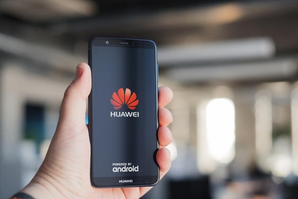Официально: все устройства Huawei будут и дальше получать обновления и работать на Android
Официально: все устройства Huawei будут и дальше получать обновления и работать на Android