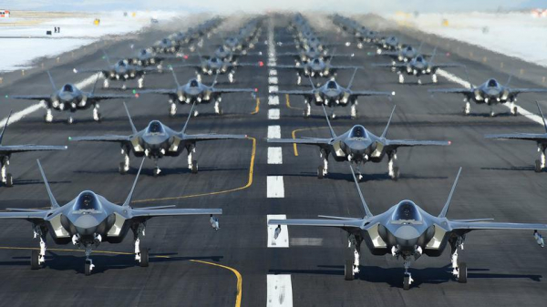 Lockheed Martin уже поставила 894 истребителя пятого поколения F-35 Lightning II по всему миру
Lockheed Martin уже поставила 894 истребителя пятого поколения F-35 Lightning II по всему миру