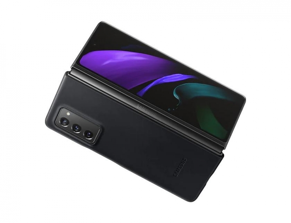 
						Samsung показала складной Galaxy Z Fold 2 5G в защитных чехлах
					