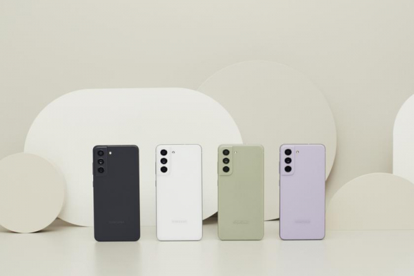 Samsung Galaxy S21 FE – Snapdragon 888, 120-Гц экран Dynamic AMOLED 2X, 4500 мА*ч, IP68 и Android 12 с One UI 4.0 по цене от $699
Samsung Galaxy S21 FE – Snapdragon 888, 120-Гц экран Dynamic AMOLED 2X, 4500 мА*ч, IP68 и Android 12 с One UI 4.0 по цене от $699