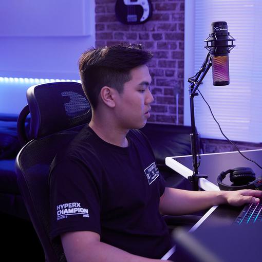 HyperX и Champion анонсировали Glow in the Dark: лимитированная коллекция светящейся одежды для геймеров с ценником от $30
HyperX и Champion анонсировали Glow in the Dark: лимитированная коллекция светящейся одежды для геймеров с ценником от $30
