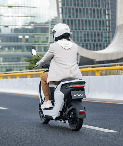 Honda представила U-Go — электрический скутер со скоростью до 53 км/ч за $1200
Honda представила U-Go — электрический скутер со скоростью до 53 км/ч за $1200