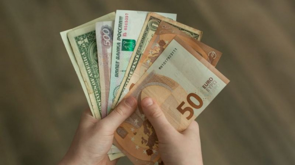 Доллар по 62 рубля, евро по 64,4. В чем секрет? И надолго ли это? Доллар по 62 рубля, евро по 64,4. В чем секрет? И надолго ли это?
