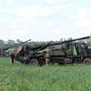 Украинские воины-артиллеристы эффективно используют французские САУ CAESAR для уничтожения врага на Донбассе (фото)
Украинские воины-артиллеристы эффективно используют французские САУ CAESAR для уничтожения врага на Донбассе (фото)