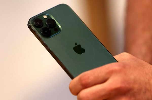 Бразилия запретила Apple продавать iPhone без зарядного устройства в комплекте
Бразилия запретила Apple продавать iPhone без зарядного устройства в комплекте