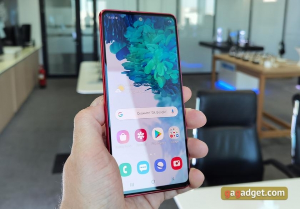 "Молодёжный" флагман Samsung Galaxy S20 FE своими глазами
"Молодёжный" флагман Samsung Galaxy S20 FE своими глазами