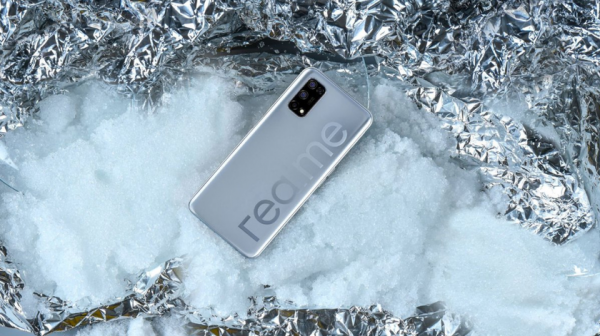 
						Суббренд OPPO раскрыл внешний вид нового флагманского смартфона Realme V5
					