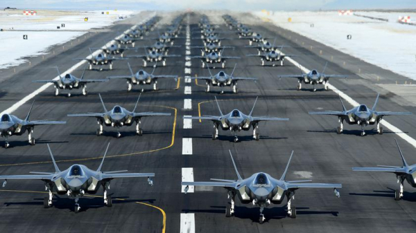 США дополнительно выделили более $7,6 млрд на покупку 129 истребителей F-35
США дополнительно выделили более $7,6 млрд на покупку 129 истребителей F-35