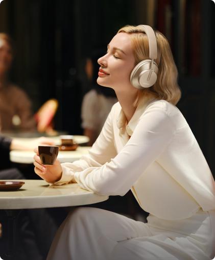 
						Huawei представила накладные наушники FreeBuds Studio с шумоподавлением и &laquo;умную&raquo; колонку Huawei Sound
					