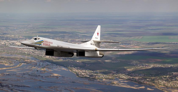 Российские ядерные бомбардировщики Ту-160 получили стратегическую крылатую ракету Х-БД с дальностью более 6500 км
Российские ядерные бомбардировщики Ту-160 получили стратегическую крылатую ракету Х-БД с дальностью более 6500 км