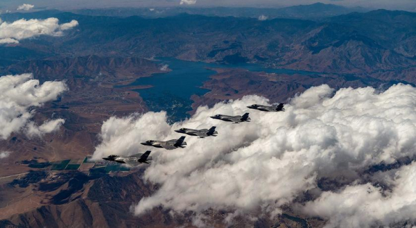 Модернизированные истребители пятого поколения F-35 Lightning II могут столкнуться с большими задержками из-за нереальной степени параллелизма, нехватки ресурсов для испытаний и рабочей силы
Модернизированные истребители пятого поколения F-35 Lightning II могут столкнуться с большими задержками из-за нереальной степени параллелизма, нехватки ресурсов для испытаний и рабочей силы