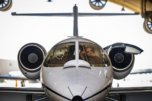 Последний самолёт C-21A Learjet ВВС США навсегда покинул Ближний Восток спустя 32 года полётов
Последний самолёт C-21A Learjet ВВС США навсегда покинул Ближний Восток спустя 32 года полётов