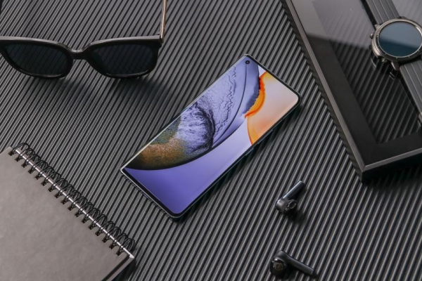 Vivo X50, X50 Pro и X50 Pro+: камера-гигант с уникальной суперстабилизацией, ЦАП и кожаная премиум-версия
Vivo X50, X50 Pro и X50 Pro+: камера-гигант с уникальной суперстабилизацией, ЦАП и кожаная премиум-версия