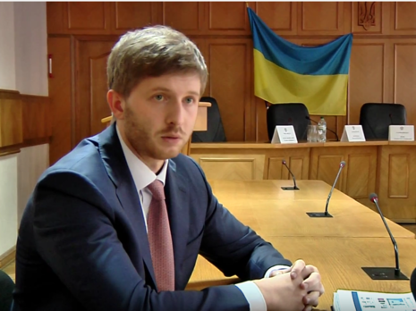 Экс-глава НКРЭКУ: Лавры Коломойского не дают Герусу покоя. Его идеи снизить на 40–50% "зеленые" тарифы равносильны "ПриватБанку №2" Экс-глава НКРЭКУ: Лавры Коломойского не дают Герусу покоя. Его идеи снизить на 40–50% "зеленые" тарифы равносильны "ПриватБанку №2"