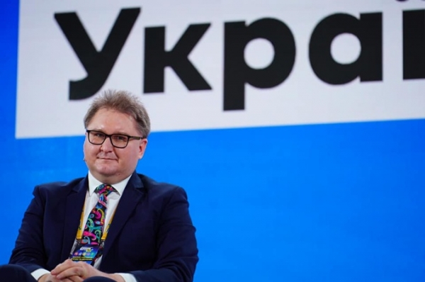 Еще больше санкций: зачем Украина запрещает ввоз масла, бумаги и моющих средств из РФ Еще больше санкций: зачем Украина запрещает ввоз масла, бумаги и моющих средств из РФ