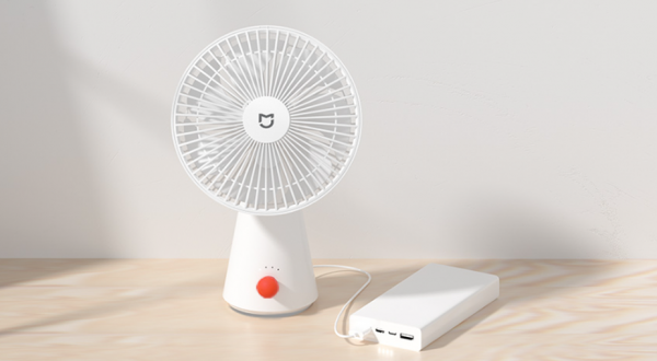 
						Xiaomi представила MiJia Desktop Fan: настольный вентилятор с портом USB-C и встроенным аккумулятором на 4000 мАч за $20
					