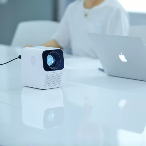 
						Xiaomi Wanbo T2 Free Projector: компактный проектор с разрешением FHD и ценником в $85
					