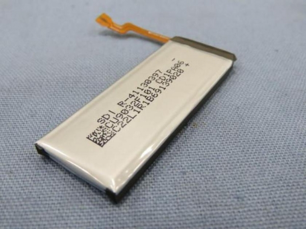 
						Новый складной смартфон Samsung Galaxy Z Flip получит два аккумулятора
					