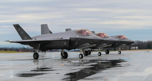 Япония открыла первый региональный центр обслуживания двигателей F135 для истребителей F-35 Lightning II
Япония открыла первый региональный центр обслуживания двигателей F135 для истребителей F-35 Lightning II