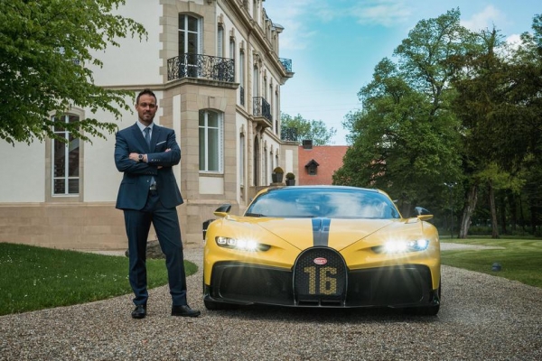 Bugatti представила смарт-часы премиум-класса в стиле своих автомобилей: сапфировое стекло, корпус из титана и керамики и ценник от €899
Bugatti представила смарт-часы премиум-класса в стиле своих автомобилей: сапфировое стекло, корпус из титана и керамики и ценник от €899