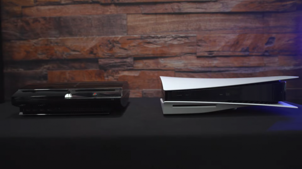 
						В&nbsp;семье не&nbsp;без гиганта: размеры PlayStation 5 сравнили с&nbsp;предыдущими консолями Sony
					