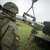 Литва впервые использовала зенитно-ракетный комплекс NASAMS с ракетами SL-AMRAAM на учениях
Литва впервые использовала зенитно-ракетный комплекс NASAMS с ракетами SL-AMRAAM на учениях