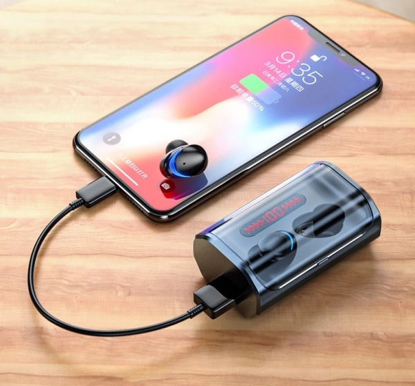 
						UKKUER T8: TWS-наушники с кейсом-пауэрбанком за $24
					