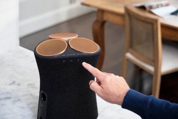 
						Sony SRS-RA5000: беспроводная колонка в виде огромной электробритвы с технологией 360 Reality Audio за &euro;600
					