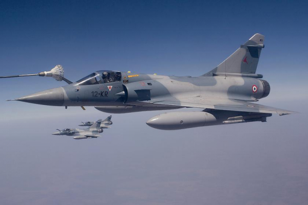 Украина и Франция обсуждают поставки истребителей Mirage 2000D, которые могут нести крылатые ракеты Storm Shadow и SCALP EG
Украина и Франция обсуждают поставки истребителей Mirage 2000D, которые могут нести крылатые ракеты Storm Shadow и SCALP EG