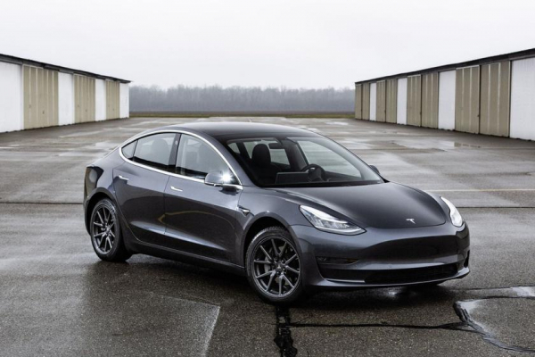 Tesla отзывает почти полмиллиона автомобилей Model 3 и Model S из-за технических дефектов
Tesla отзывает почти полмиллиона автомобилей Model 3 и Model S из-за технических дефектов
