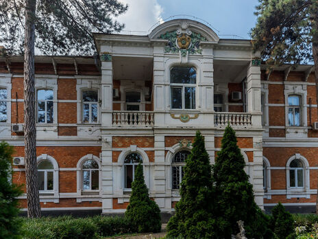 Фонд госимущества Украины продал комплекс "Одессавинпром". СМИ пишут, что на торгах выиграла компания, связанная с бывшим зятем Черновецкого